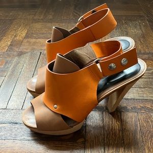 Wooden sole, two tone Marni platform heels. Sz 41